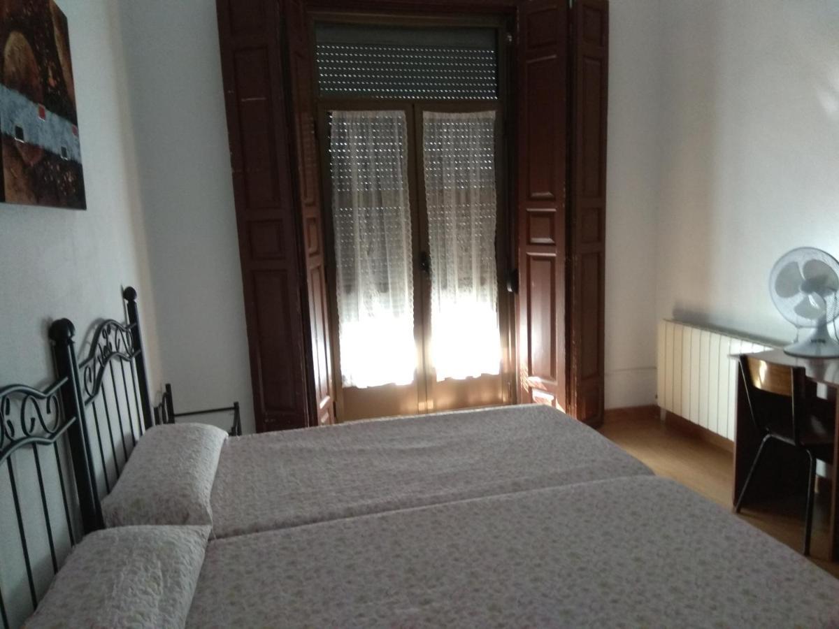 Pension Carretero Caces Kültér fotó