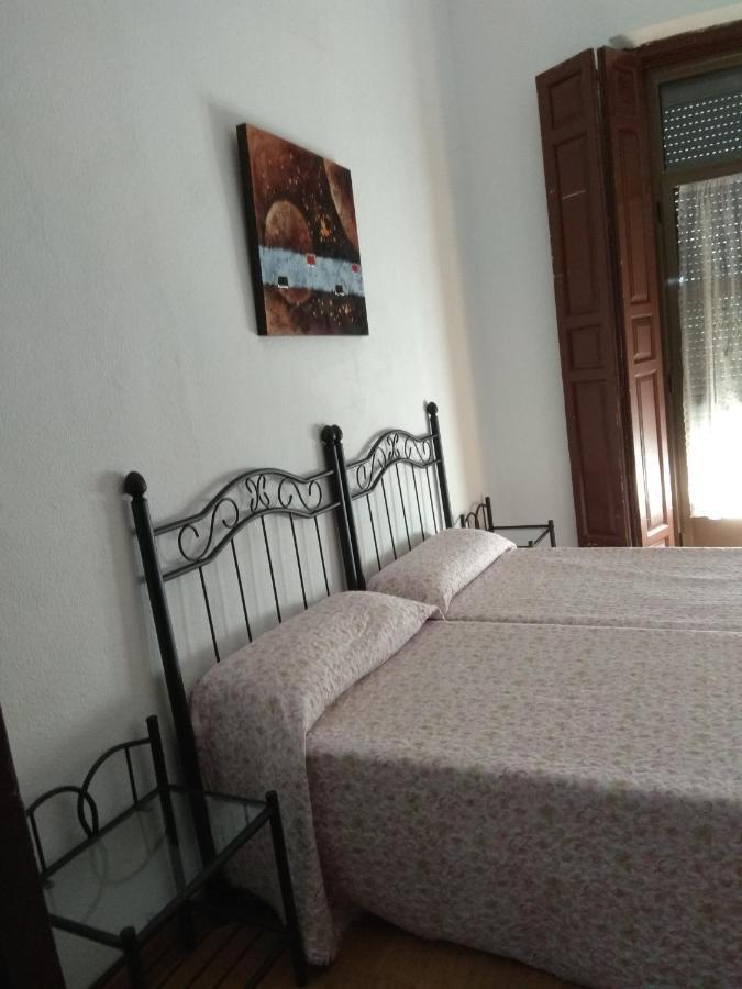 Pension Carretero Caces Kültér fotó