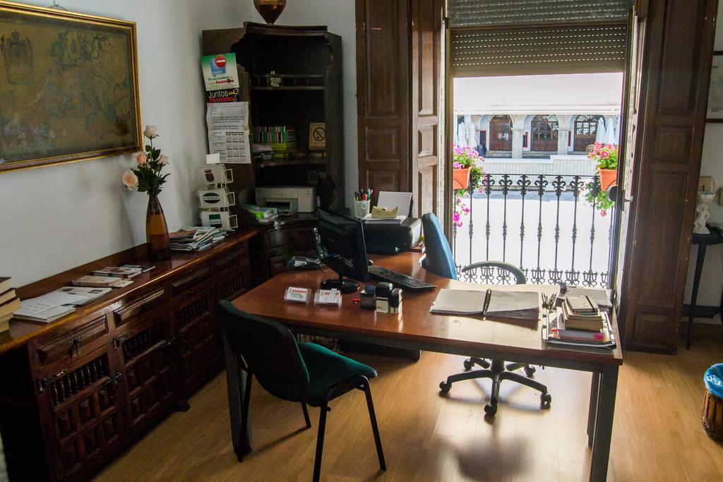 Pension Carretero Caces Kültér fotó